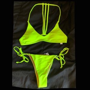 Neon yellow bikini set